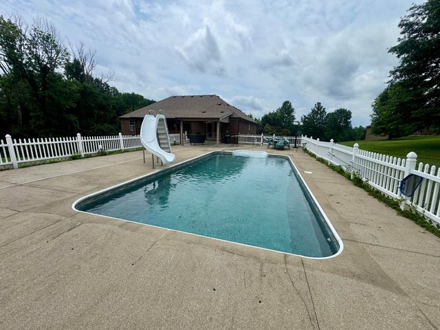 817 RIDGEFIELD Road, Richmond, KY 40475