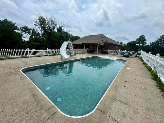 817 RIDGEFIELD Road, Richmond, KY 40475