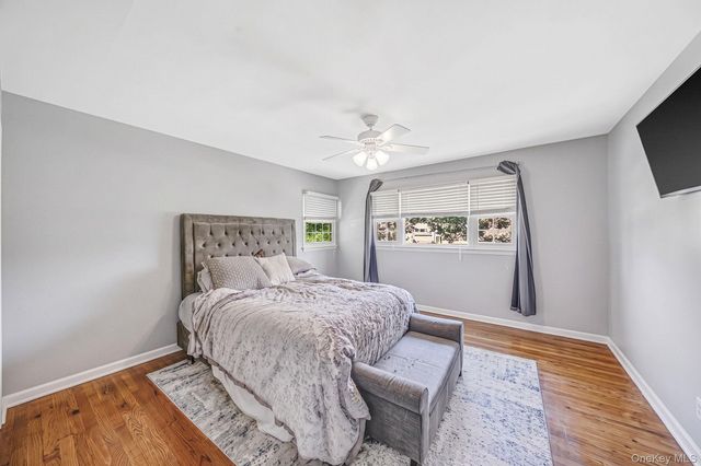 6 Otsego Place, Commack, NY 11725