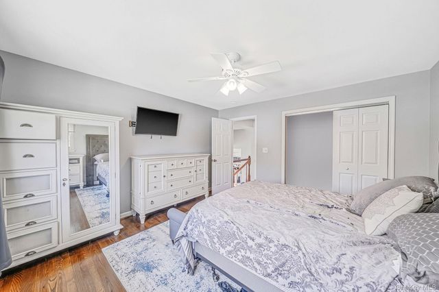 6 Otsego Place, Commack, NY 11725