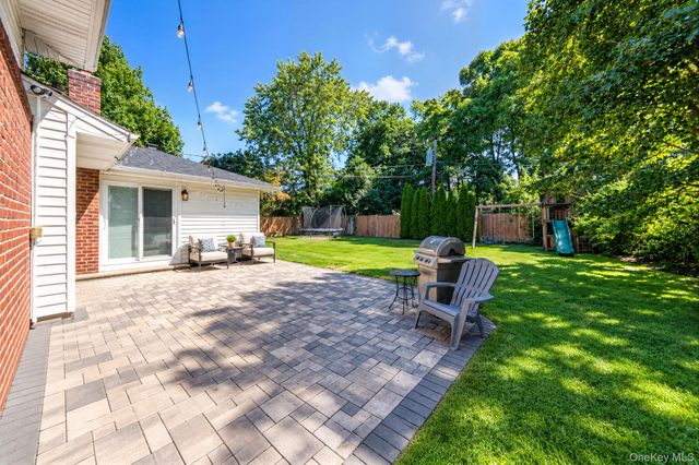 6 Otsego Place, Commack, NY 11725