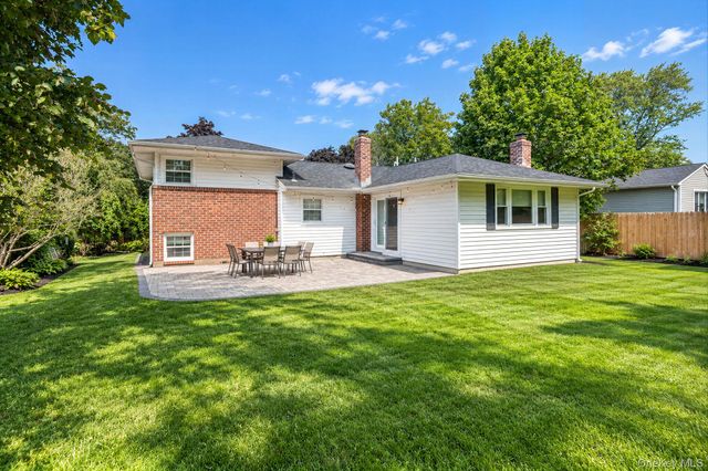 6 Otsego Place, Commack, NY 11725
