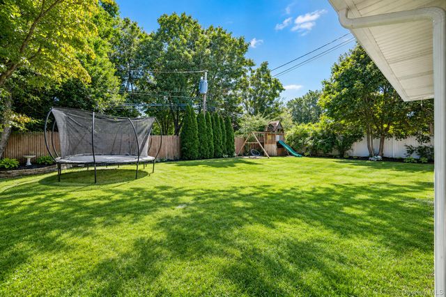 6 Otsego Place, Commack, NY 11725