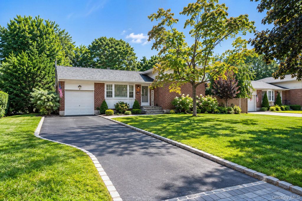 6 Otsego Place, Commack, NY 11725 — photo 2