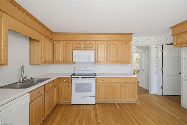 1104 Arbor Lane, Reidsville, NC 27320