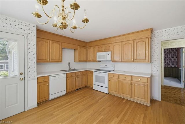 1104 Arbor Lane, Reidsville, NC 27320