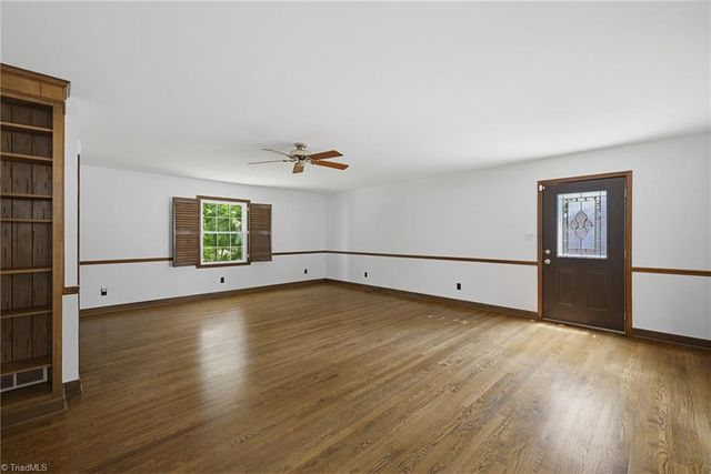 1104 Arbor Lane, Reidsville, NC 27320