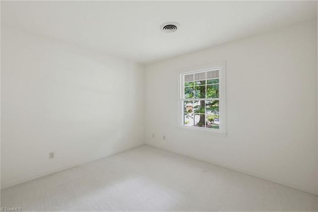 1104 Arbor Lane, Reidsville, NC 27320
