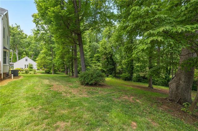1104 Arbor Lane, Reidsville, NC 27320