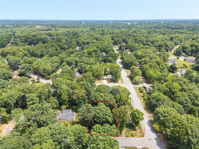 1104 Arbor Lane, Reidsville, NC 27320
