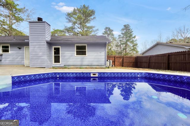 3099 Chippewa Drive, Rex, GA 30273