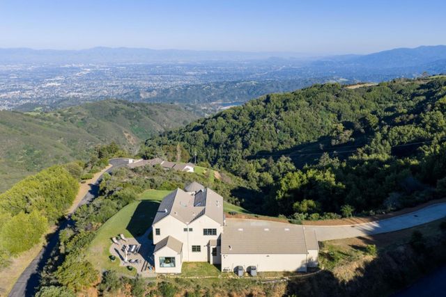 17599 Montebello Road, Cupertino, CA 95014