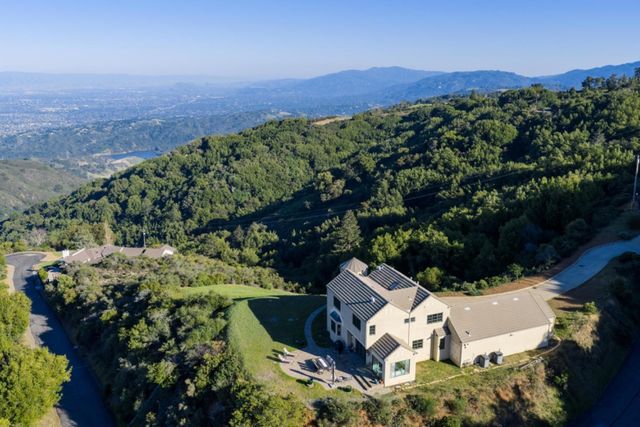 17599 Montebello Road, Cupertino, CA 95014