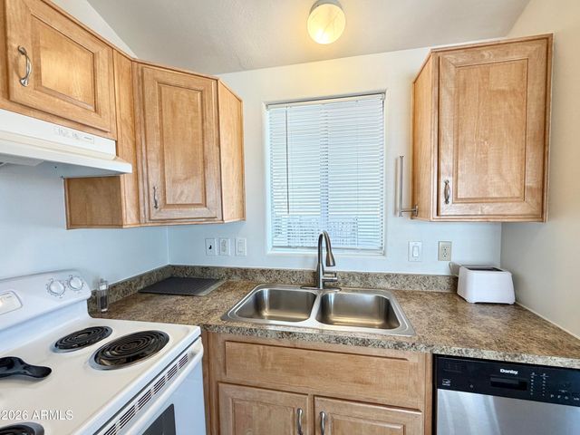 111 S GREENFIELD Road 244, Mesa, AZ 85206