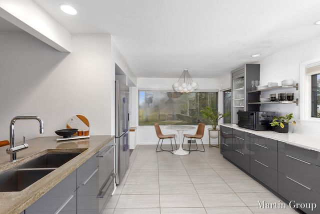 1959 Meadowfield Drive NE, Grand Rapids, MI 49505