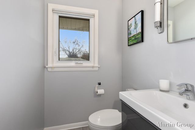 1959 Meadowfield Drive NE, Grand Rapids, MI 49505