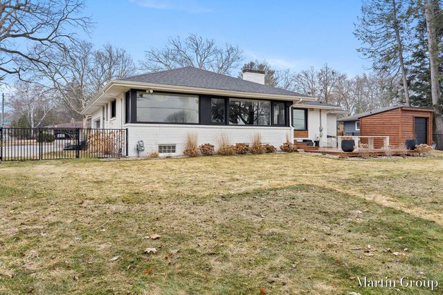 1959 Meadowfield Drive NE, Grand Rapids, MI 49505