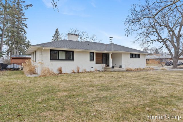 1959 Meadowfield Drive NE, Grand Rapids, MI 49505