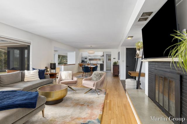 1959 Meadowfield Drive NE, Grand Rapids, MI 49505