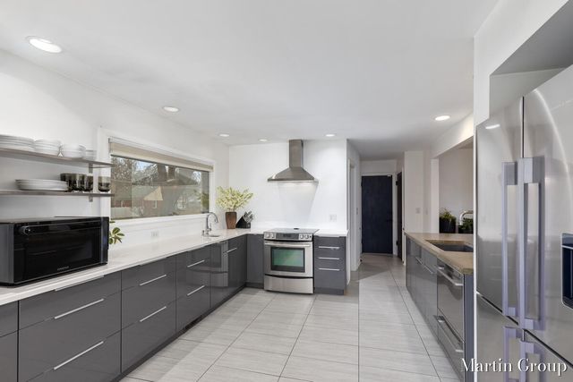 1959 Meadowfield Drive NE, Grand Rapids, MI 49505