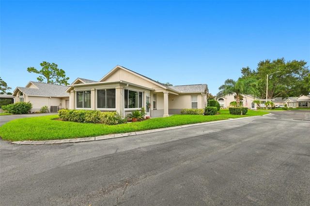 1124 GOLFVIEW WOODS DRIVE na, Sun City Center, FL 33573