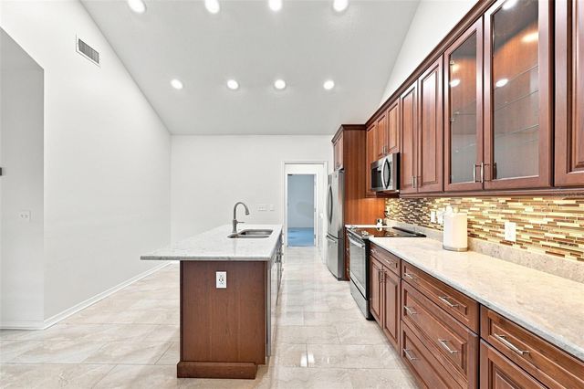1124 GOLFVIEW WOODS DRIVE na, Sun City Center, FL 33573