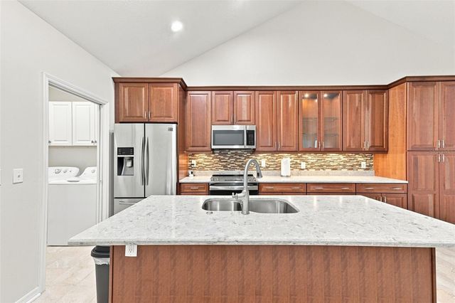 1124 GOLFVIEW WOODS DRIVE na, Sun City Center, FL 33573