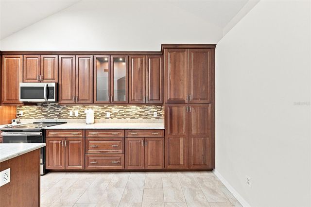 1124 GOLFVIEW WOODS DRIVE na, Sun City Center, FL 33573