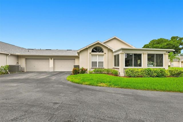 1124 GOLFVIEW WOODS DRIVE na, Sun City Center, FL 33573