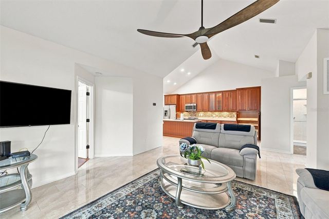 1124 GOLFVIEW WOODS DRIVE na, Sun City Center, FL 33573