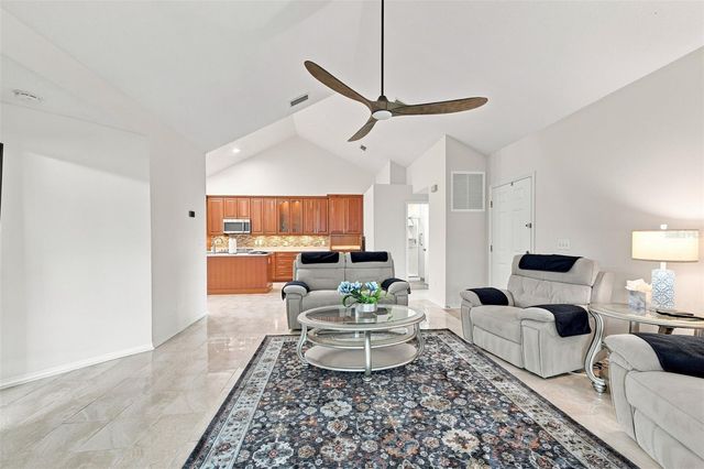 1124 GOLFVIEW WOODS DRIVE na, Sun City Center, FL 33573