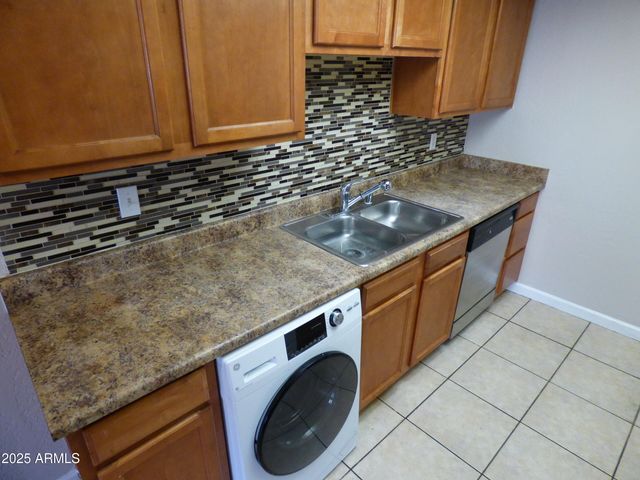 16602 N 25th Street 129, Phoenix, AZ 85032