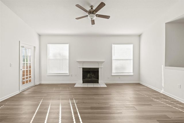 18006 VILLA CREEK DRIVE, Tampa, FL 33647