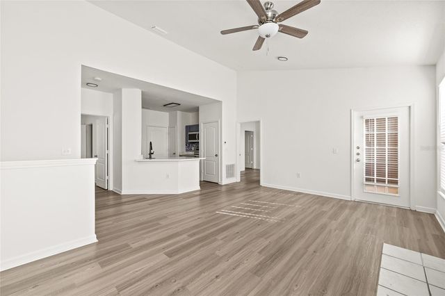 18006 VILLA CREEK DRIVE, Tampa, FL 33647