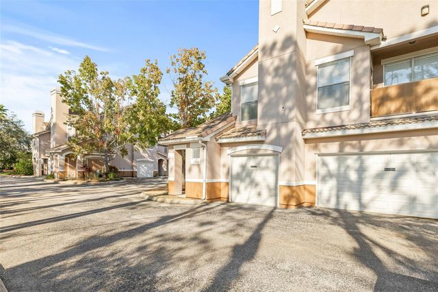 18006 VILLA CREEK DRIVE, Tampa, FL 33647