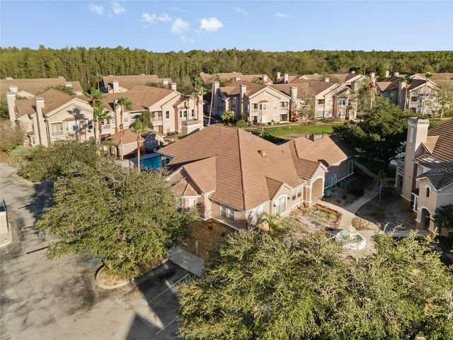 18006 VILLA CREEK DRIVE, Tampa, FL 33647