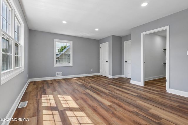 14 Van Dorn Street, Keyport, NJ 07735