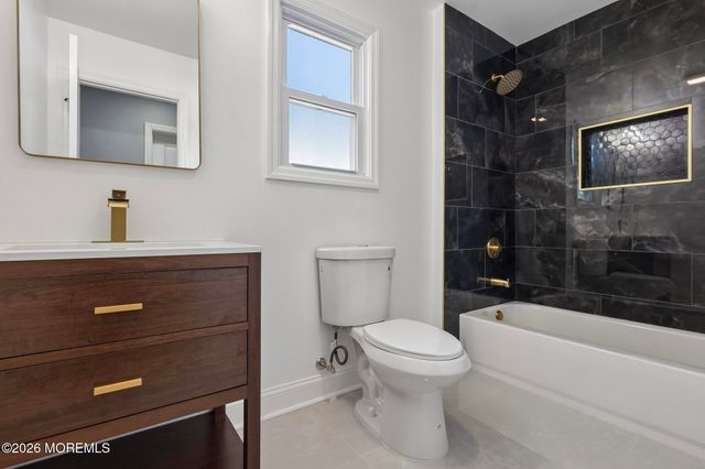 14 Van Dorn Street, Keyport, NJ 07735
