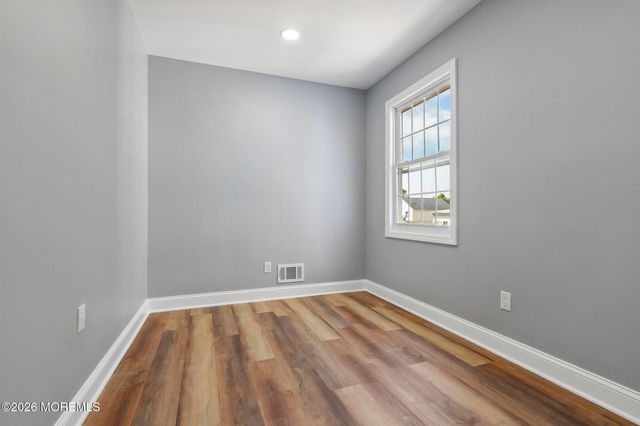 14 Van Dorn Street, Keyport, NJ 07735