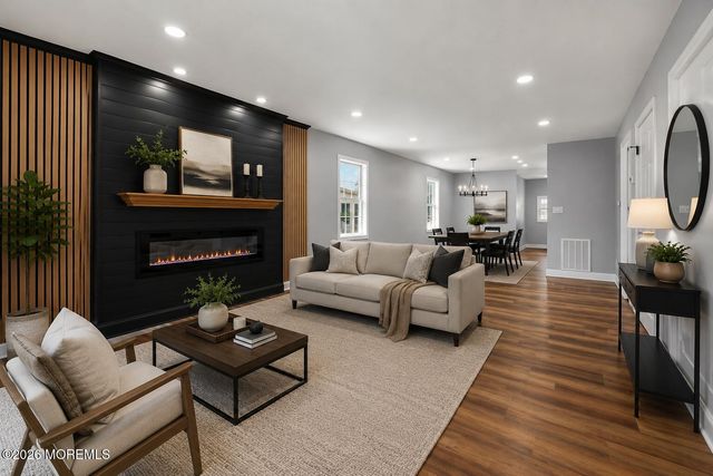 14 Van Dorn Street, Keyport, NJ 07735