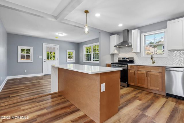 14 Van Dorn Street, Keyport, NJ 07735