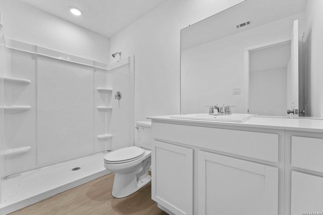 12727 Kathleen St, St Hedwig, TX 78152