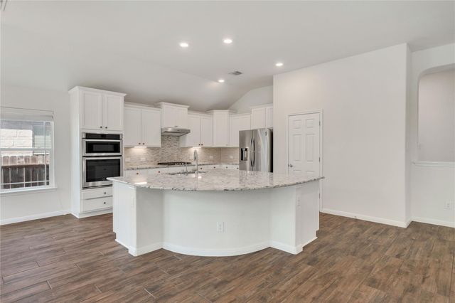424 Freeman Park PL, Round Rock, TX 78665