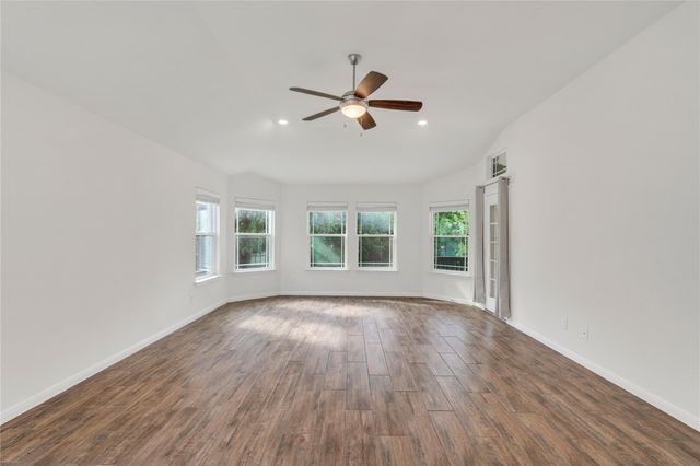 424 Freeman Park PL, Round Rock, TX 78665