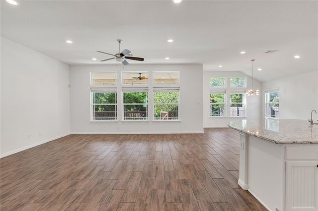 424 Freeman Park PL, Round Rock, TX 78665