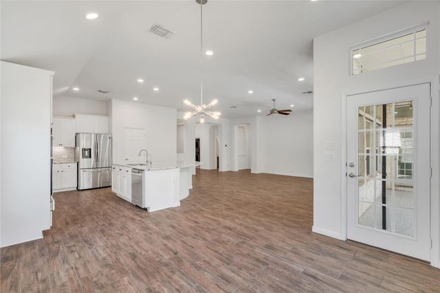 424 Freeman Park PL, Round Rock, TX 78665