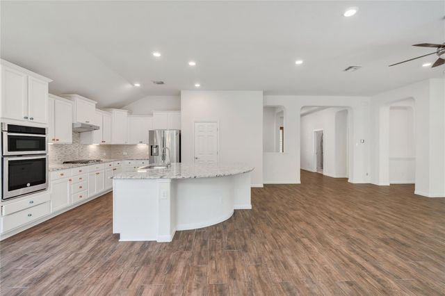 424 Freeman Park PL, Round Rock, TX 78665