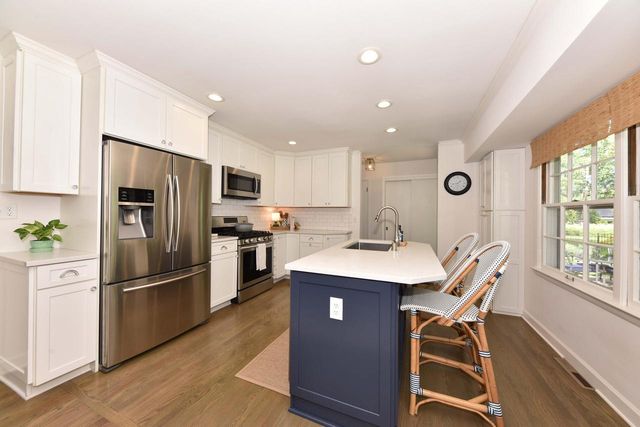 7530 N Fairchild ROAD, Fox Point, WI 53217