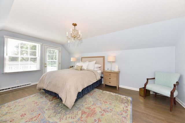 7530 N Fairchild ROAD, Fox Point, WI 53217