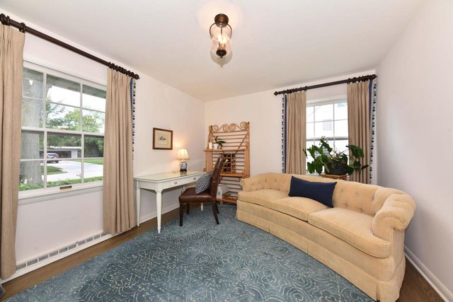 7530 N Fairchild ROAD, Fox Point, WI 53217